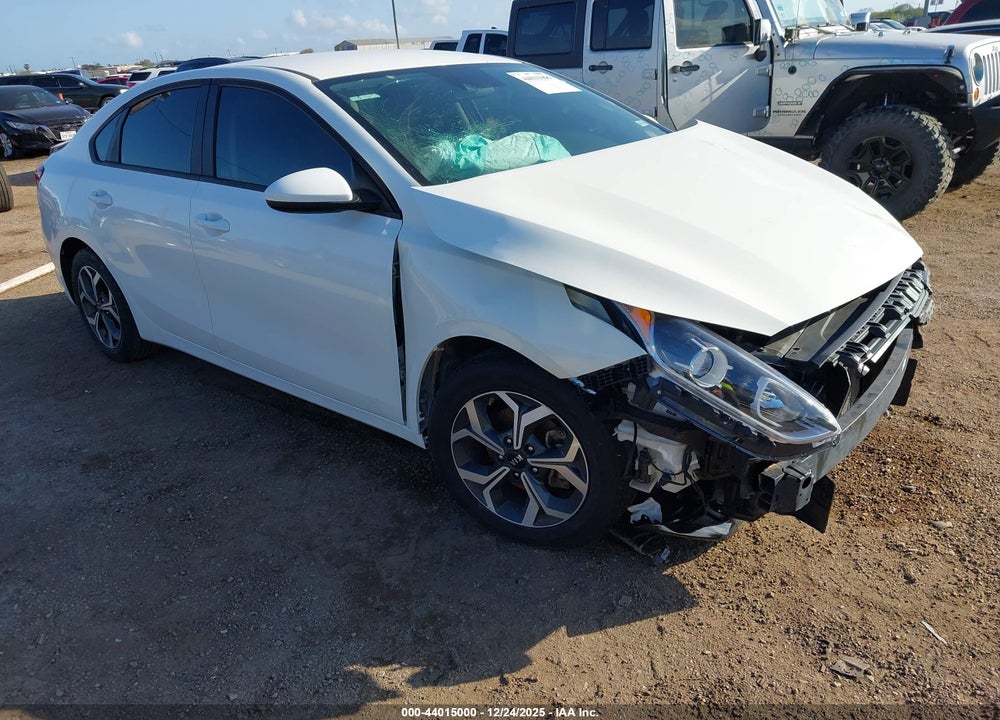 2021 KIA FORTE LXS VIN: 3KPF24AD1ME349632