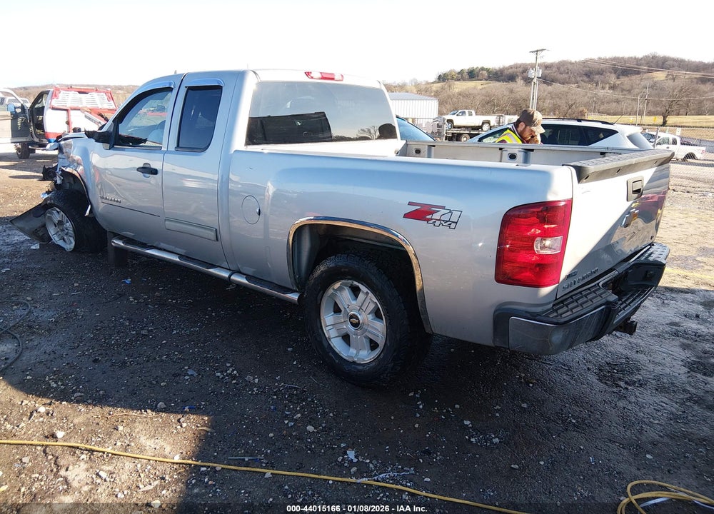 2011 CHEVROLET SILVERADO 1500 LT VIN: 1GCRKSE35BZ336192