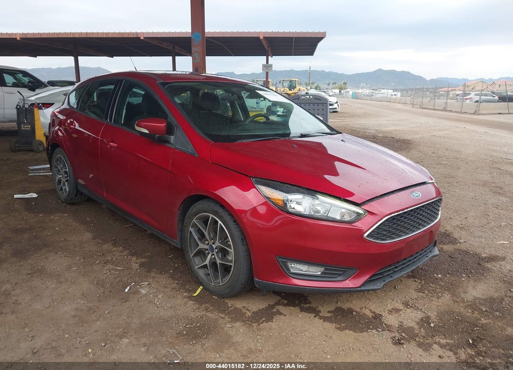 2017 FORD FOCUS SEL VIN: 1FADP3M2XHL213838