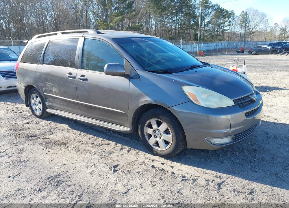 2004 TOYOTA SIENNA XLE VIN: 5TDZA22C74S098745