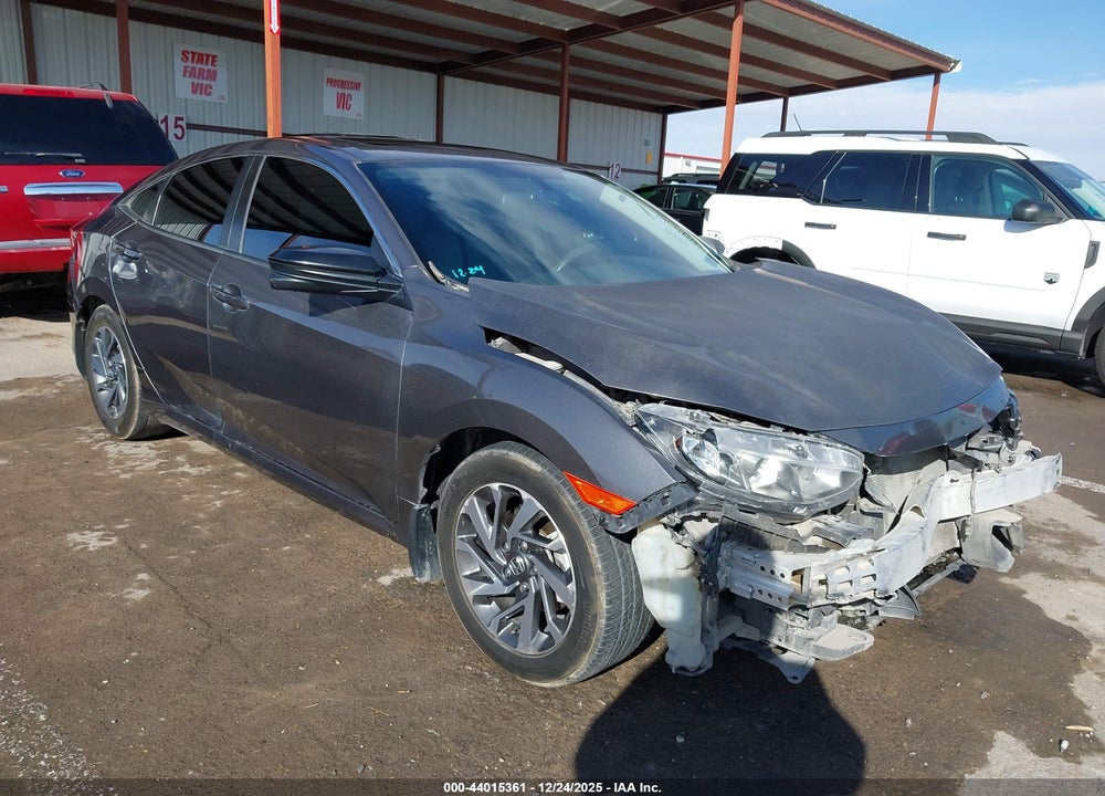 2018 HONDA CIVIC VIN: 2HGFC2F79JH606090