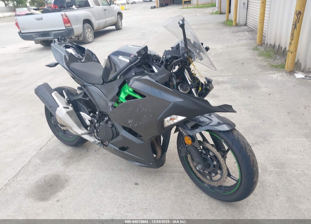 2023 KAWASAKI EX400 VIN: JKAEXKG13PDAJ9394