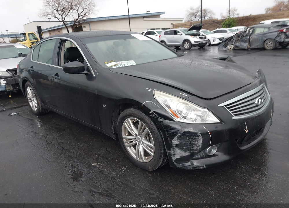 2015 INFINITI Q40 VIN: JN1CV6AP2FM501182