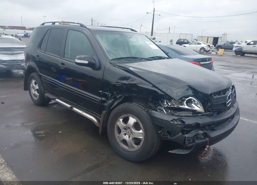 2004 MERCEDES-BENZ ML 350 4MATIC VIN: 4JGAB57E74A478893