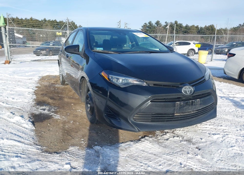 2019 TOYOTA COROLLA LE VIN: 2T1BURHE4KC132365