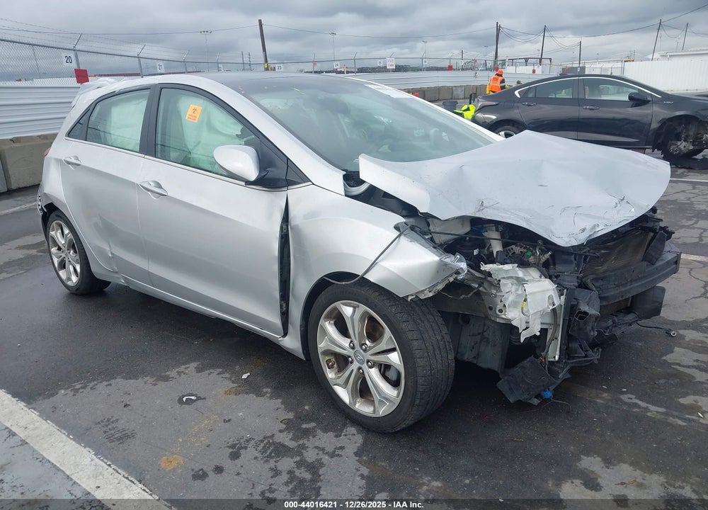 2013 HYUNDAI ELANTRA GT VIN: KMHD35LE0DU141710