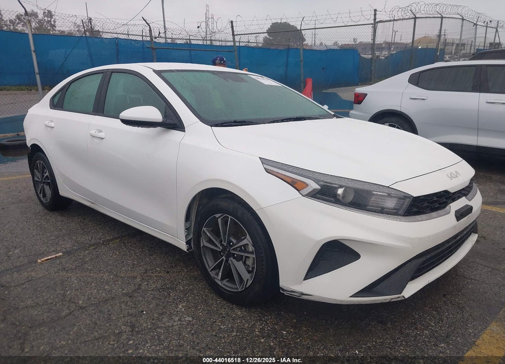 2024 KIA FORTE LXS VIN: 3KPF24AD4RE743620