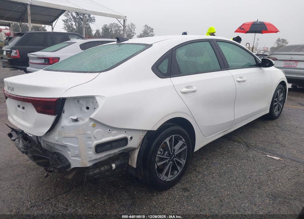 2024 KIA FORTE LXS VIN: 3KPF24AD4RE743620