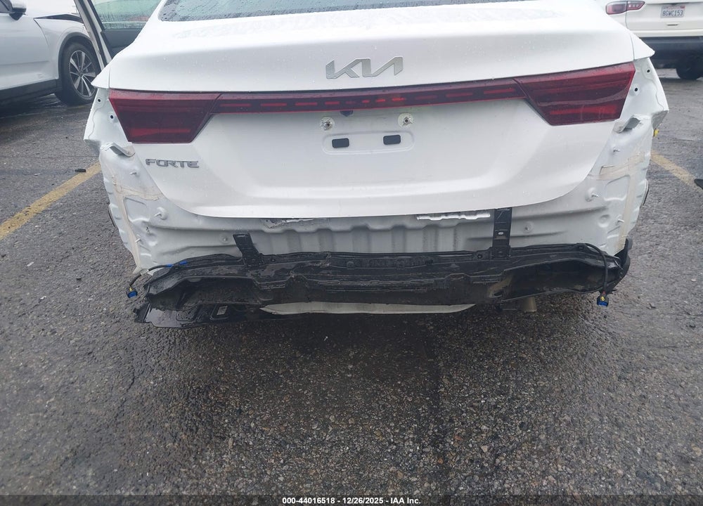 2024 KIA FORTE LXS VIN: 3KPF24AD4RE743620