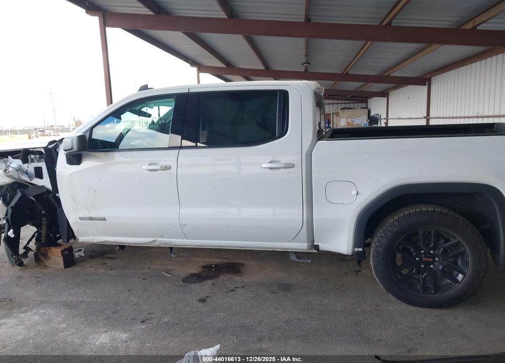 2023 GMC SIERRA 1500 4WD  SHORT BOX ELEVATION WITH 3SB VIN: 1GTUUCED2PZ119385