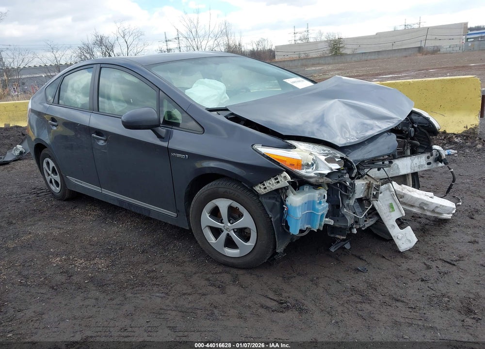 2015 TOYOTA PRIUS TWO VIN: JTDKN3DU2F1916741