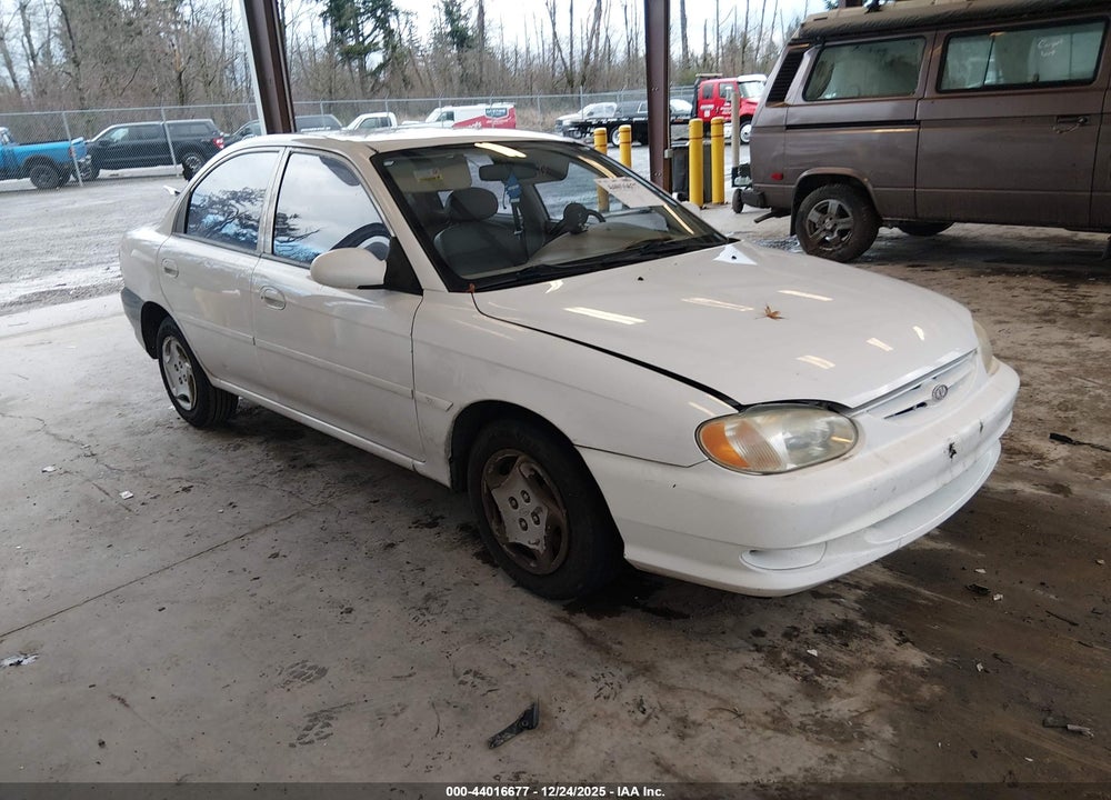 1999 KIA SEPHIA LS VIN: KNAFB1219X5773799