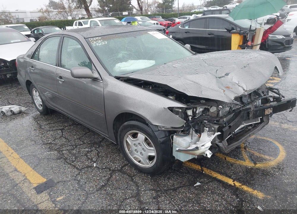 2002 TOYOTA CAMRY LE V6 VIN: 4T1BF32K82U519392