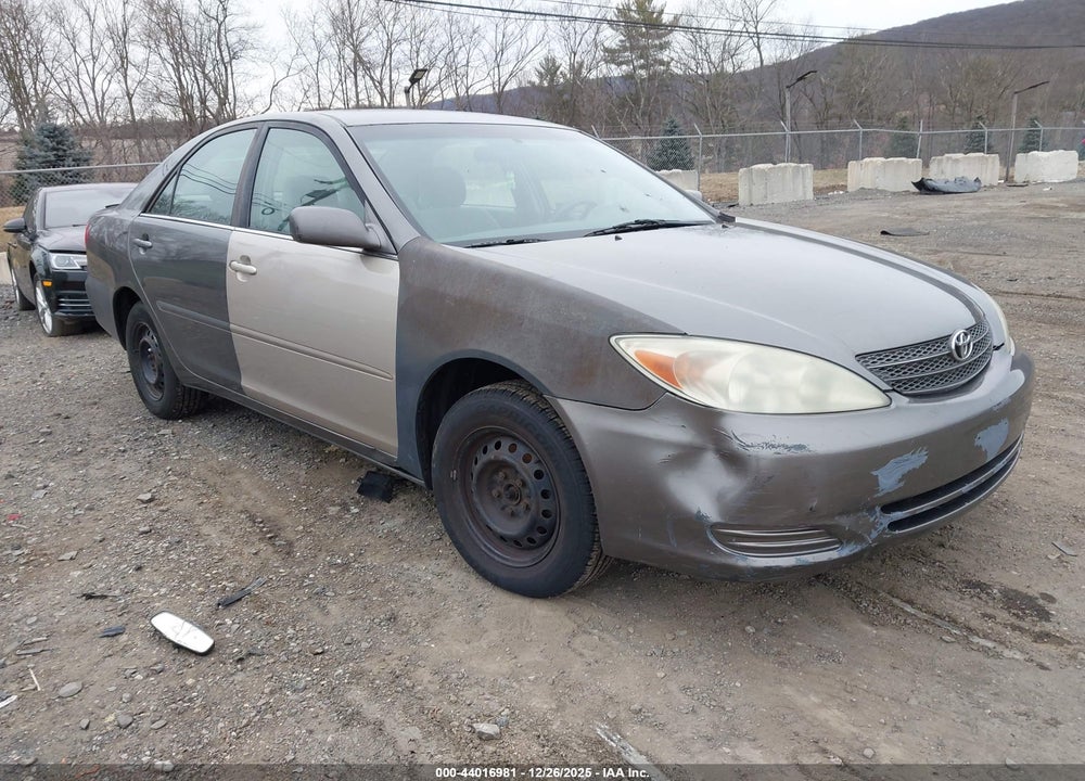 2004 TOYOTA CAMRY LE VIN: 4T1BE32K14U863071