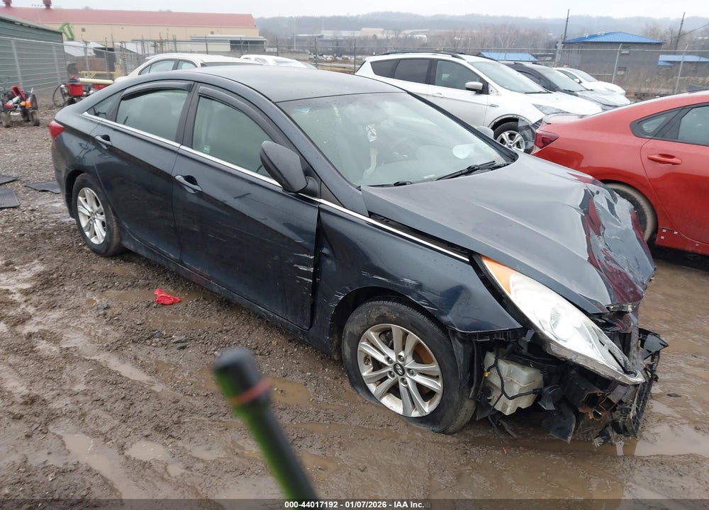 2013 HYUNDAI SONATA GLS VIN: 5NPEB4AC8DH504983