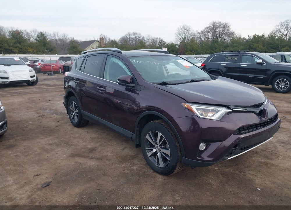 2016 TOYOTA RAV4 XLE VIN: 2T3RFREV0GW449182