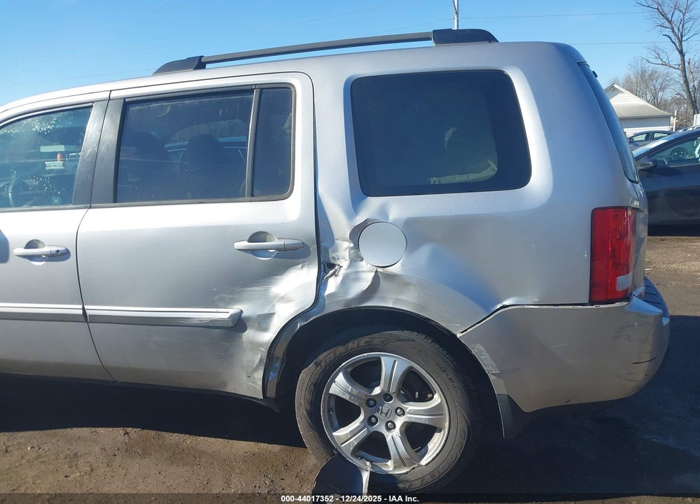 2012 HONDA PILOT EX-L VIN: 5FNYF4H51CB049285