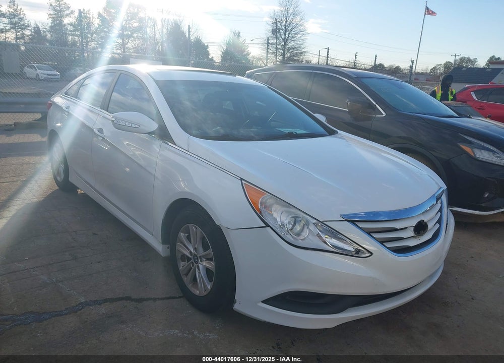 2014 HYUNDAI SONATA GLS VIN: 5NPEB4AC8EH903605