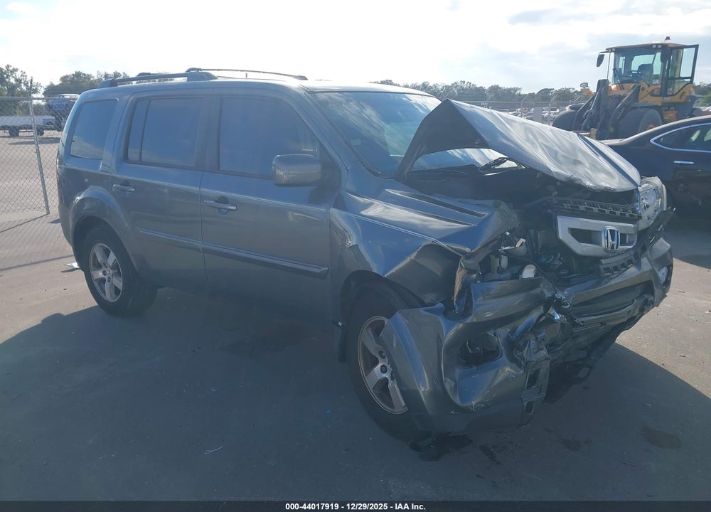 2011 HONDA PILOT EX-L VIN: 5FNYF3H55BB001863