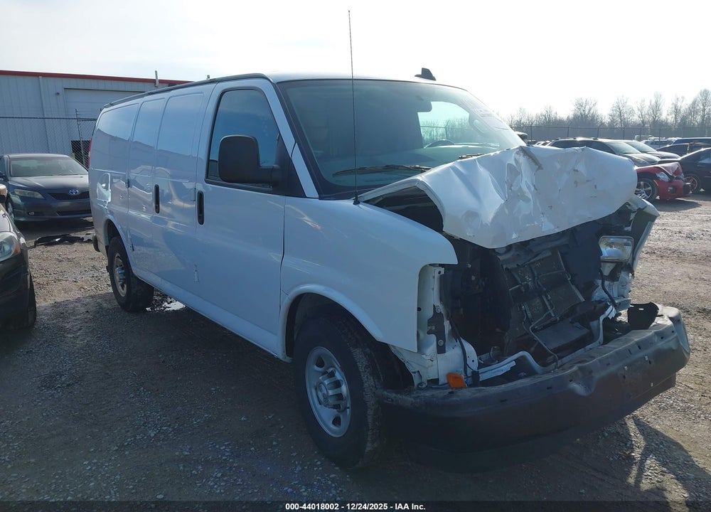2017 CHEVROLET EXPRESS 3500 WORK VAN VIN: 1GCZGGFG9H1236331