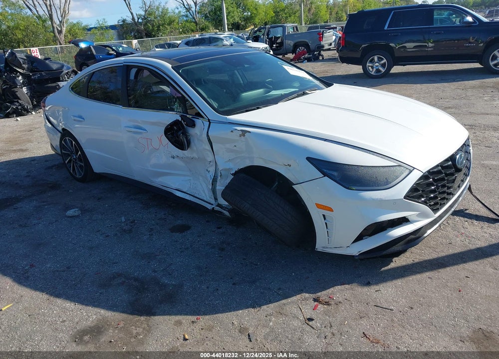 2021 HYUNDAI SONATA LIMITED VIN: KMHL34J26MA154929