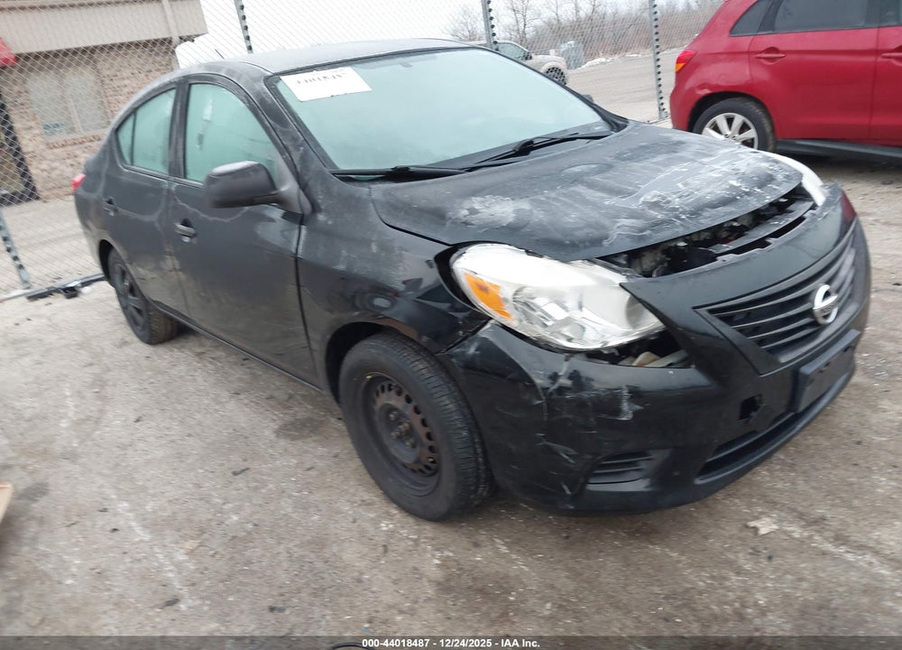 2014 NISSAN VERSA 1.6 S VIN: 3N1CN7AP5EL855177