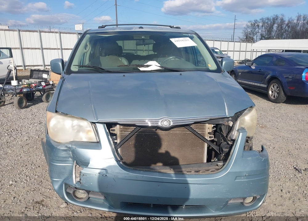 2008 CHRYSLER TOWN & COUNTRY TOURING VIN: 2A8HR54P88R626533