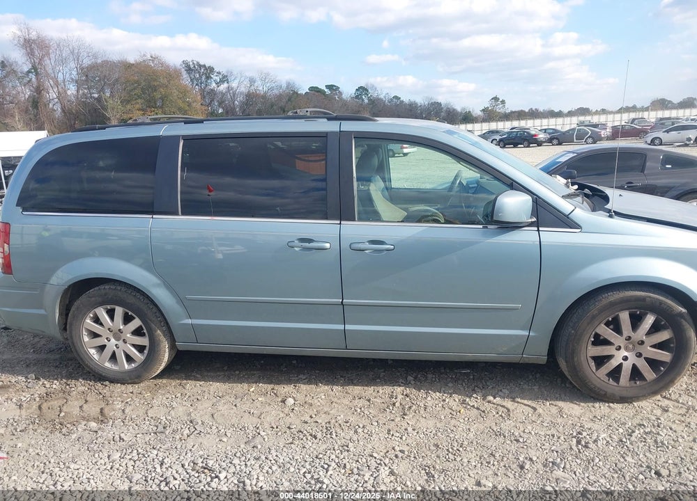 2008 CHRYSLER TOWN & COUNTRY TOURING VIN: 2A8HR54P88R626533