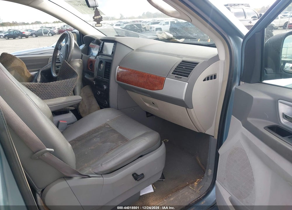 2008 CHRYSLER TOWN & COUNTRY TOURING VIN: 2A8HR54P88R626533