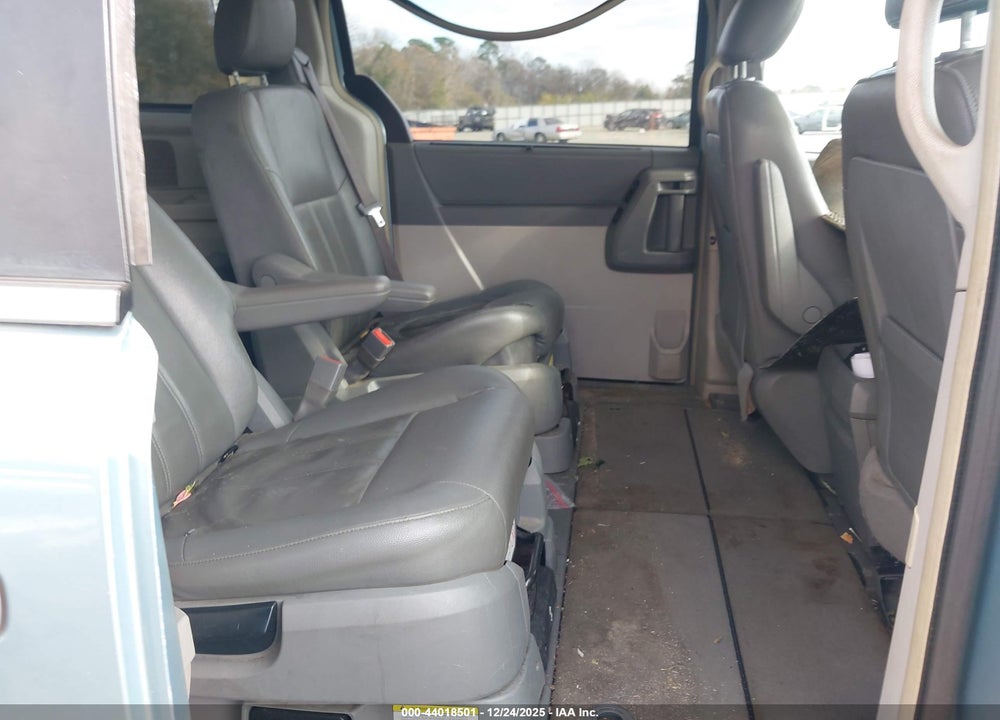 2008 CHRYSLER TOWN & COUNTRY TOURING VIN: 2A8HR54P88R626533