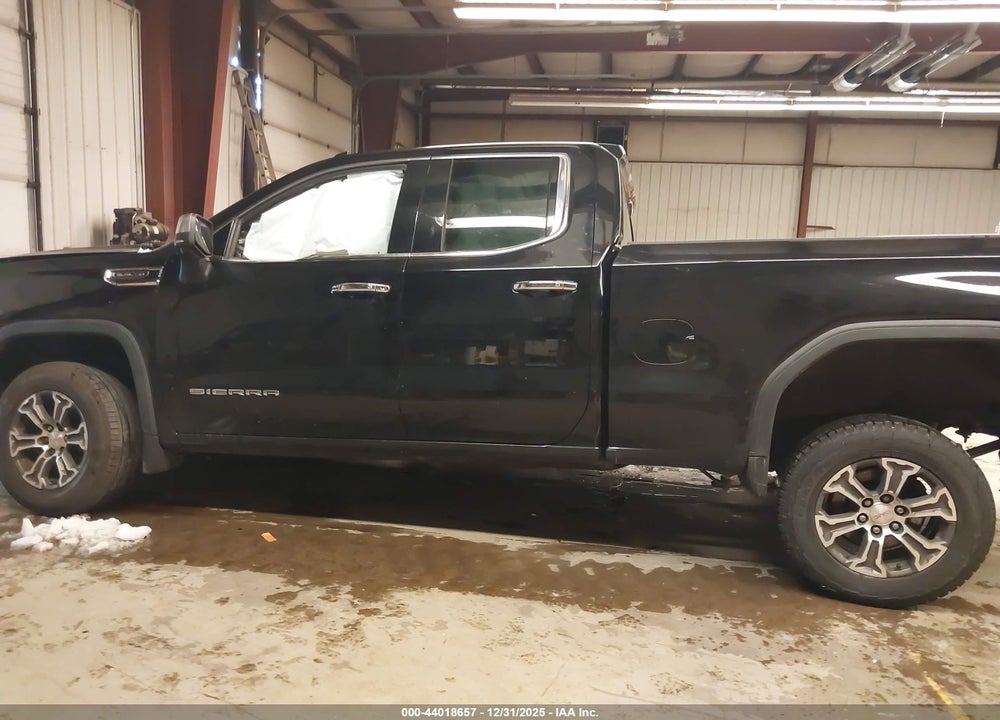 2019 GMC SIERRA 1500 SLT VIN: 1GTR9DED7KZ342575