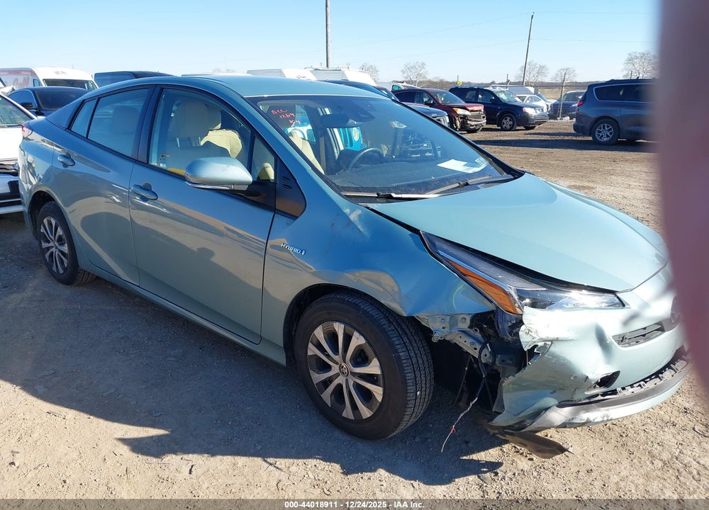 2021 TOYOTA PRIUS XLE AWD-E VIN: JTDL9MFU5M3023248