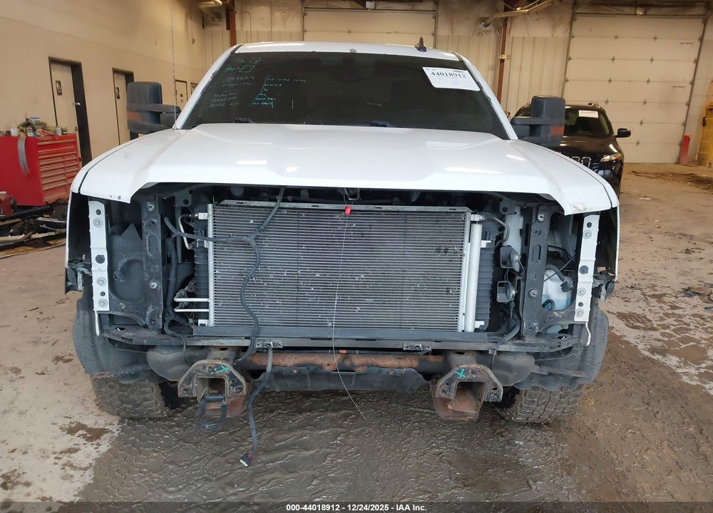 2015 GMC SIERRA 1500 SLE VIN: 3GTU2UEC7FG169295