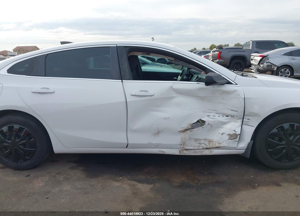 2017 CHEVROLET MALIBU LS VIN: 1G1ZB5ST0HF189725