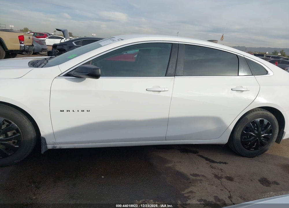2017 CHEVROLET MALIBU LS VIN: 1G1ZB5ST0HF189725