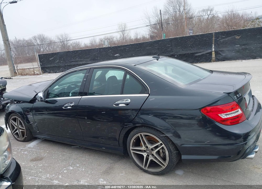 2012 MERCEDES-BENZ C 63 AMG VIN: WDDGF7HB1CA689580