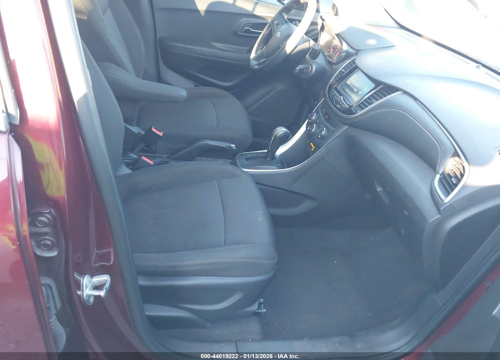 2017 CHEVROLET TRAX LT VIN: 3GNCJLSB5HL273354