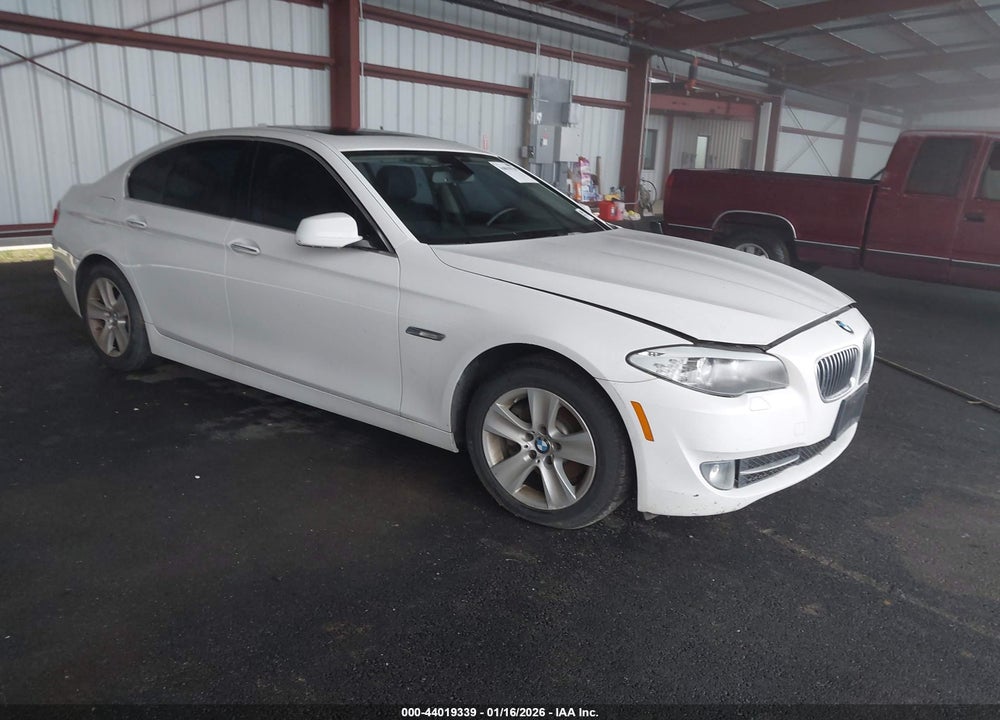 2013 BMW 528I VIN: WBAXG5C58DDY37587