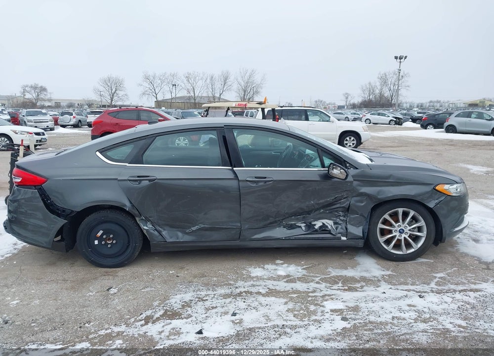 2017 FORD FUSION SE VIN: 3FA6P0HD8HR354640