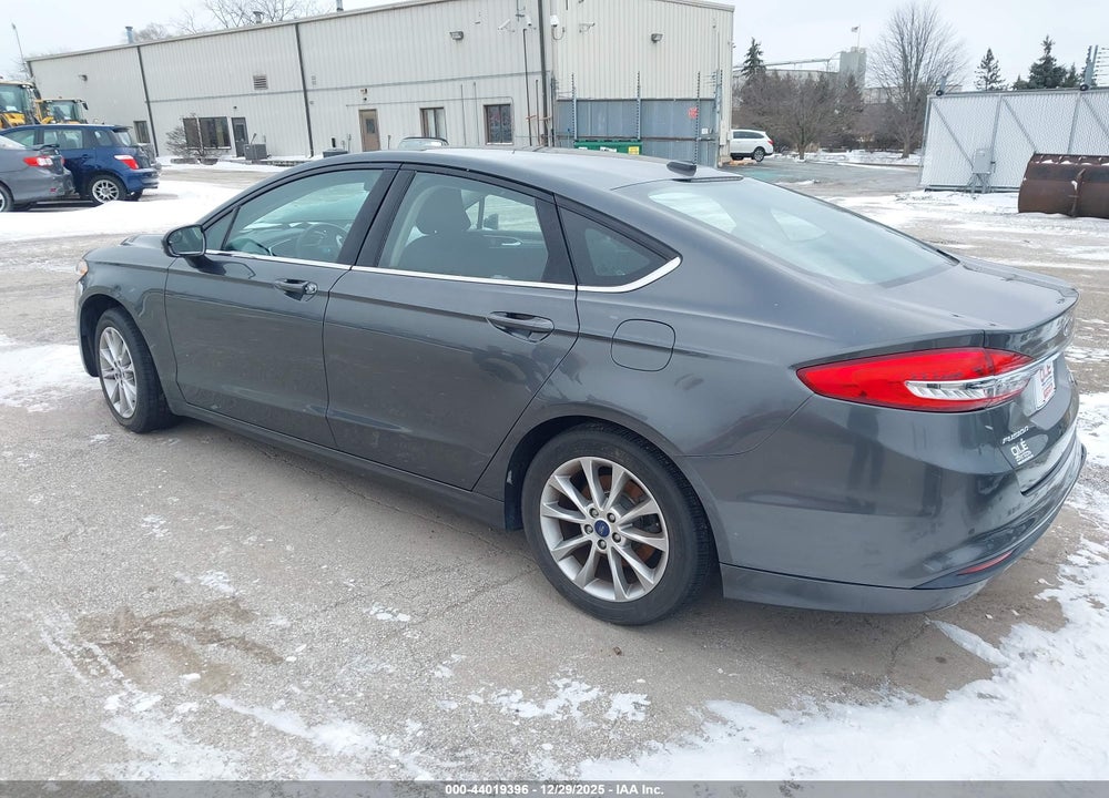 2017 FORD FUSION SE VIN: 3FA6P0HD8HR354640