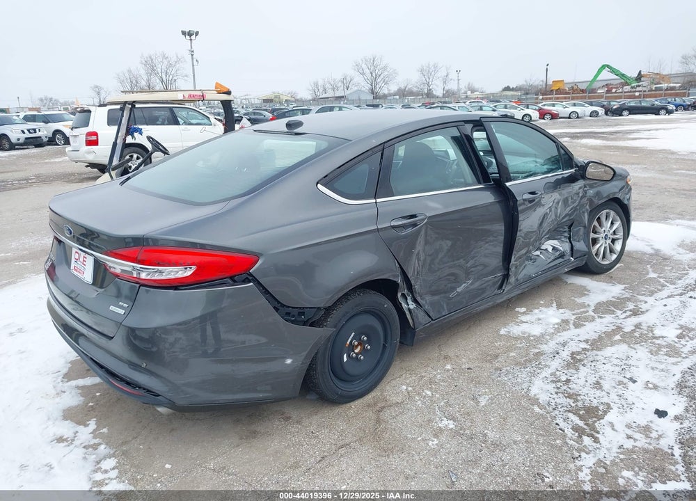 2017 FORD FUSION SE VIN: 3FA6P0HD8HR354640