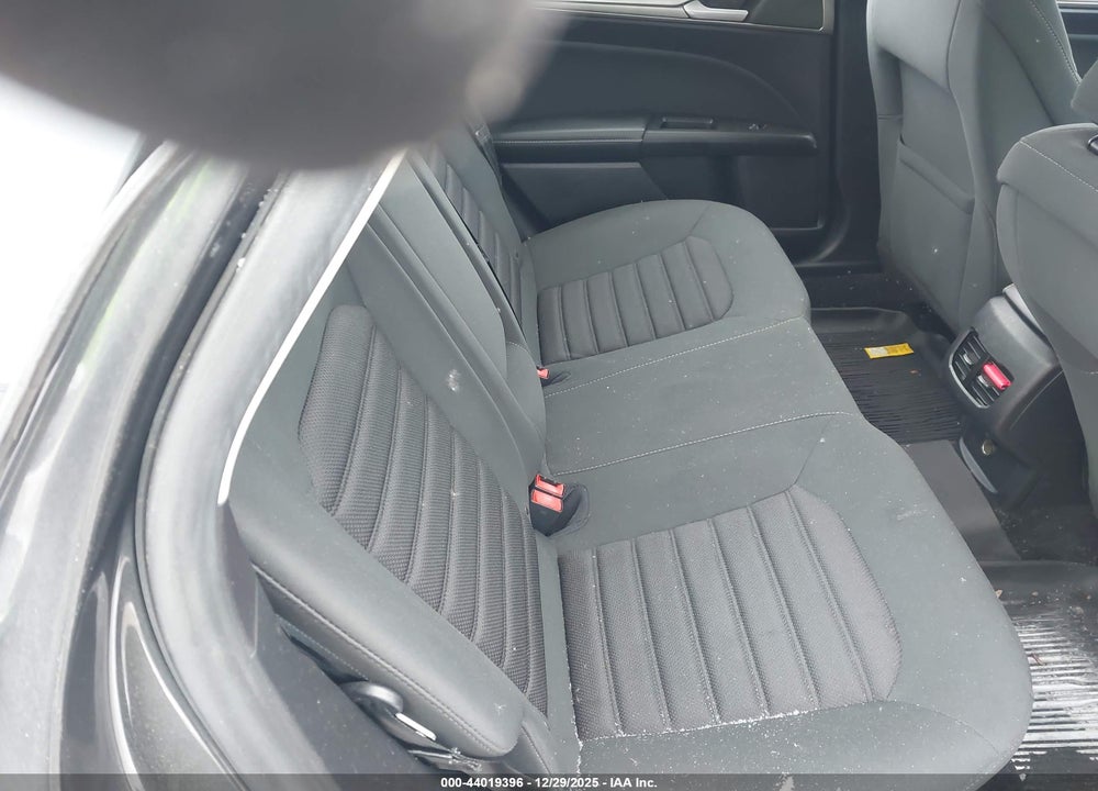 2017 FORD FUSION SE VIN: 3FA6P0HD8HR354640