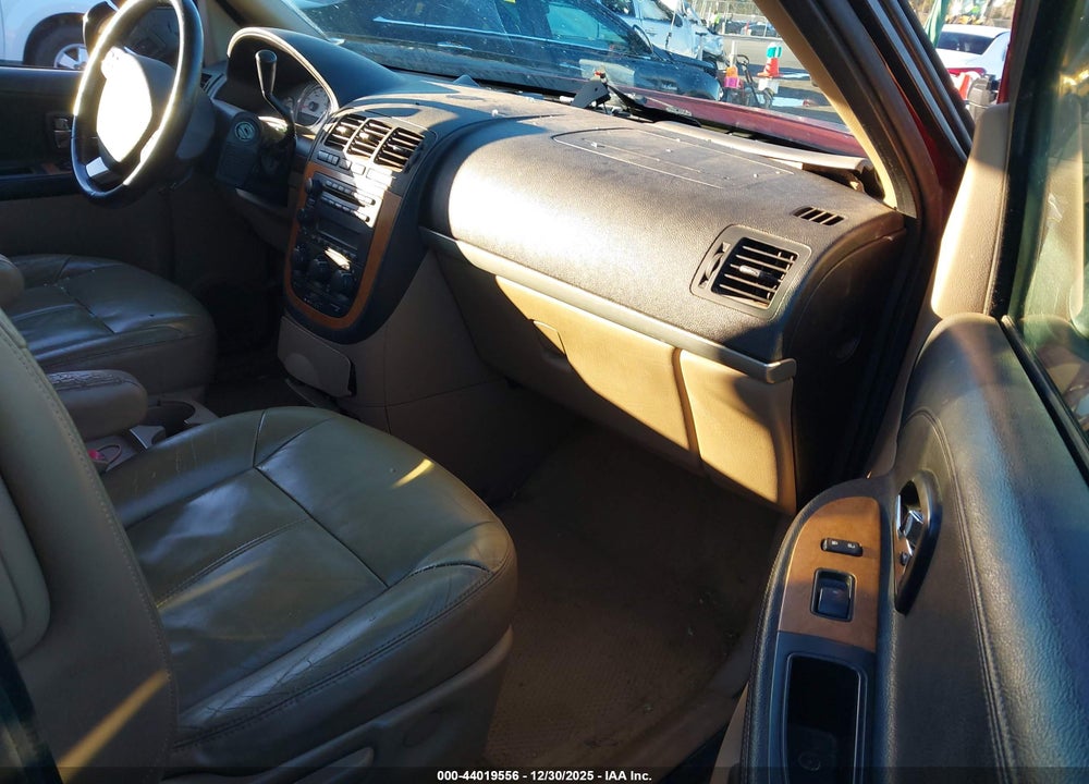 2005 SATURN RELAY FWD VIN: 5GZDV23L45D242342