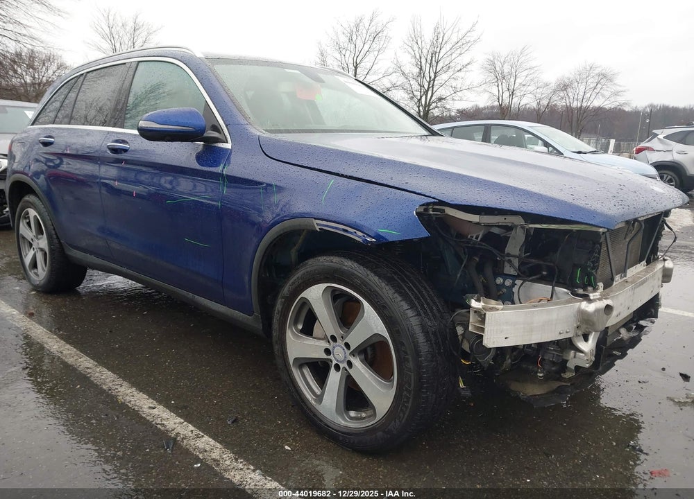 2017 MERCEDES-BENZ GLC 300 4MATIC VIN: WDC0G4KB5HF156829