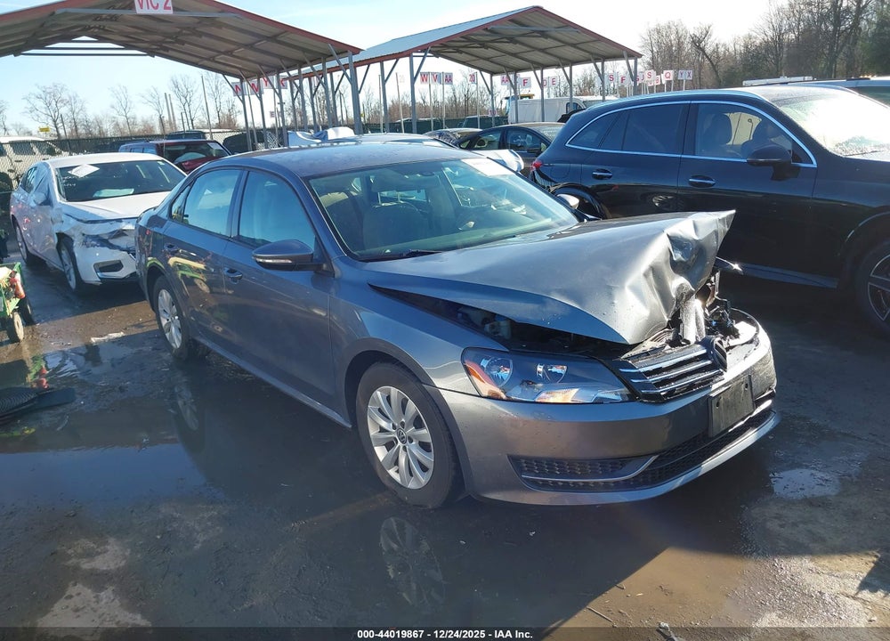 2012 VOLKSWAGEN PASSAT 2.5L S VIN: 1VWAP7A38CC061856