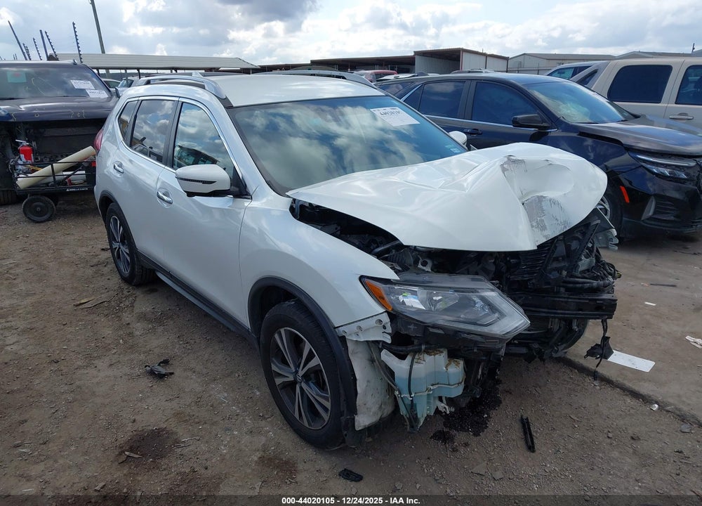 2019 NISSAN ROGUE SV VIN: 5N1AT2MT9KC800448