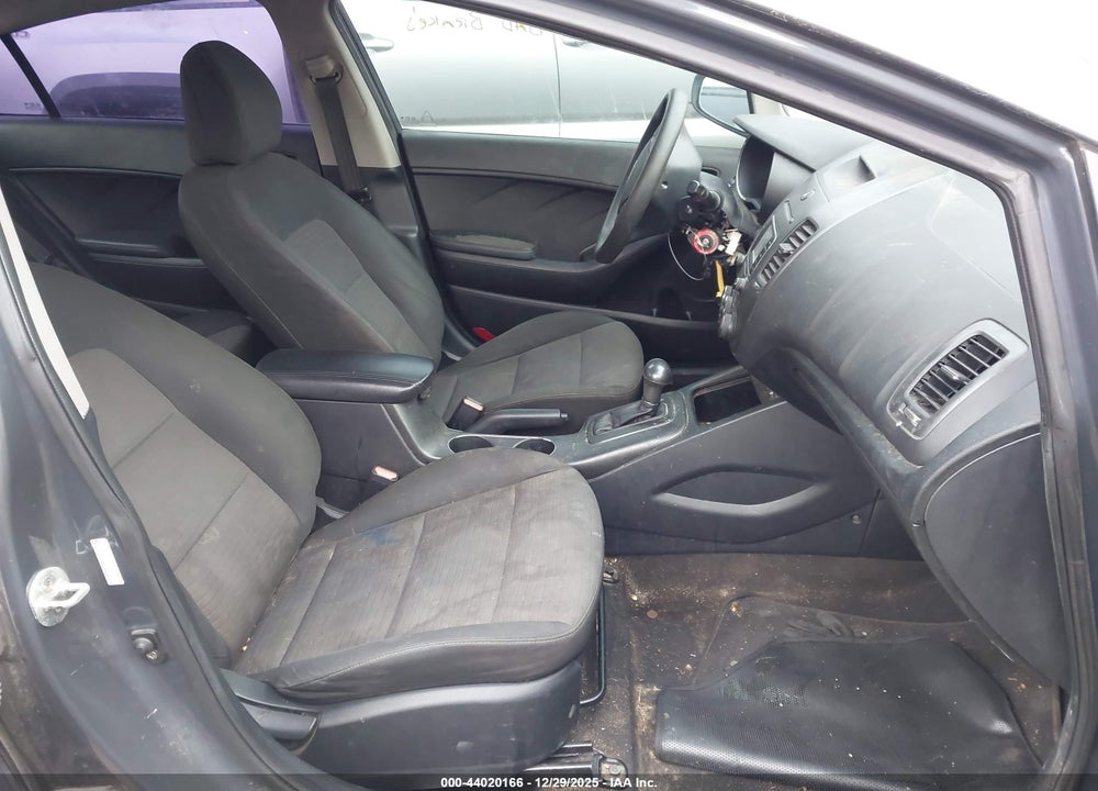 2016 KIA FORTE LX VIN: KNAFX4A66G5603691