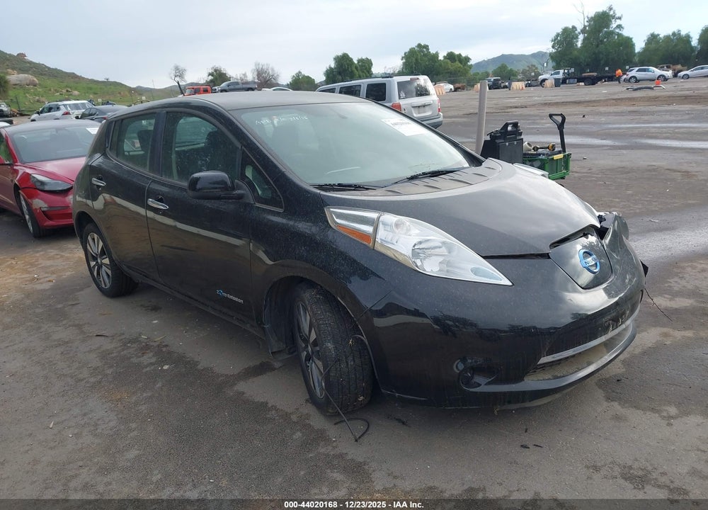 2015 NISSAN LEAF SV VIN: 1N4AZ0CP6FC311917