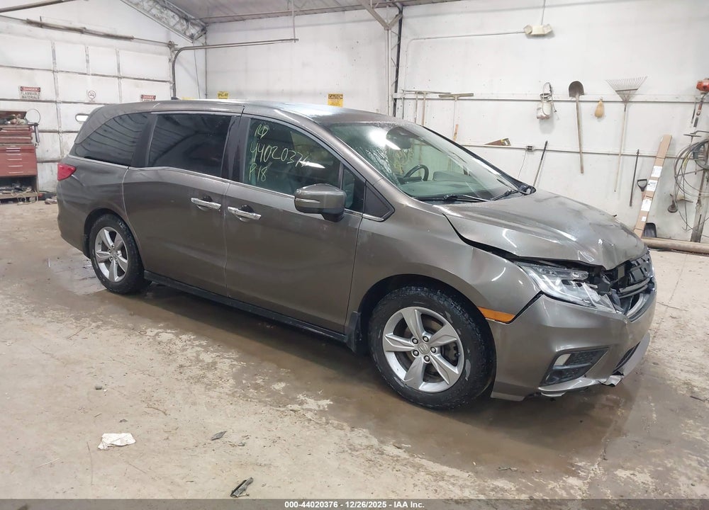 2018 HONDA ODYSSEY EX-L VIN: 5FNRL6H77JB088924