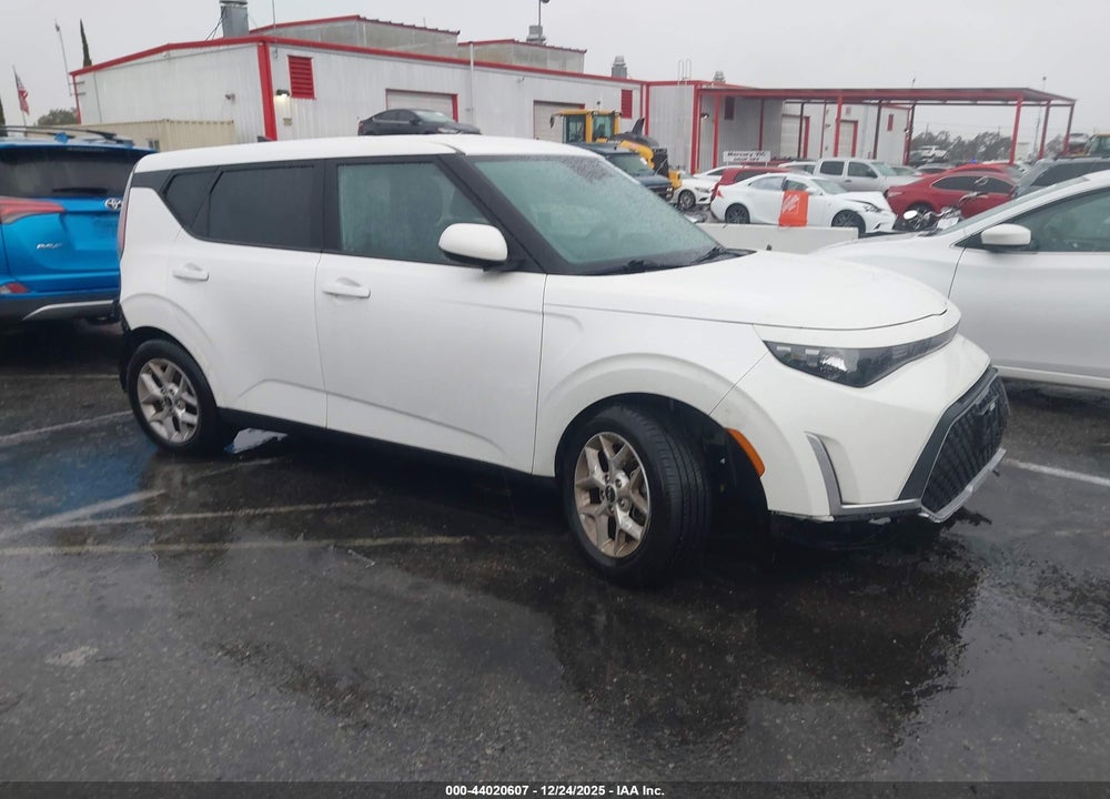 2023 KIA SOUL LX VIN: KNDJ23AU8P7848551